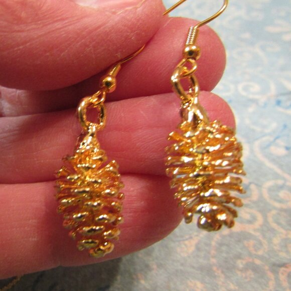 Gold Dipped Mini REAL Vintage Pinecone Charm Necklace and Earrings Set - Picture 6 of 7